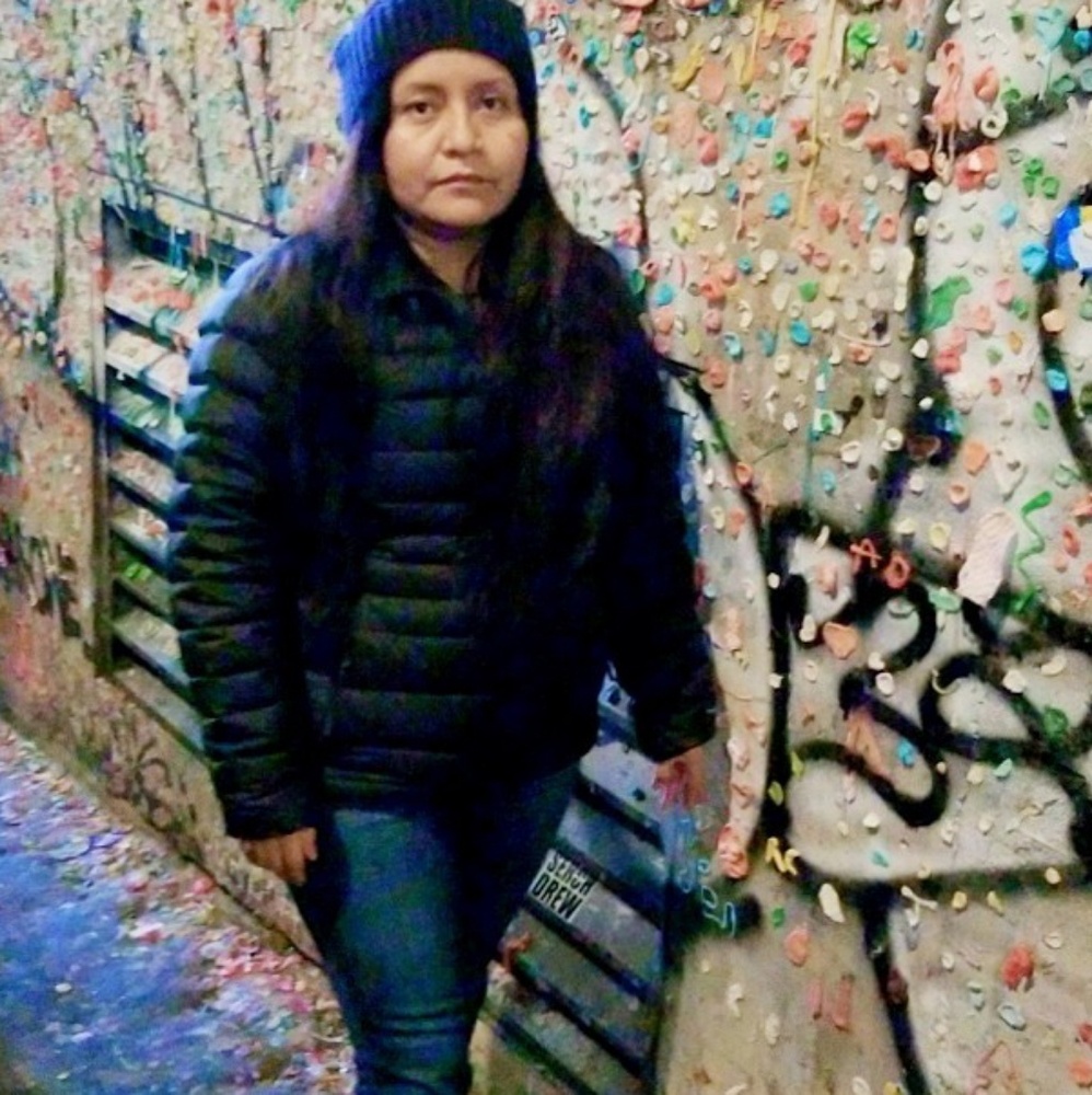 Meet your Posher, Neli